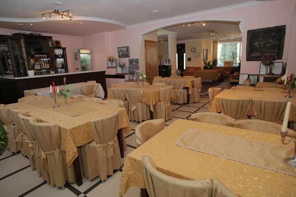 Majami Hotel تشيسيناو المظهر الخارجي الصورة