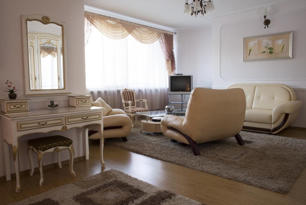 Majami Hotel تشيسيناو المظهر الخارجي الصورة