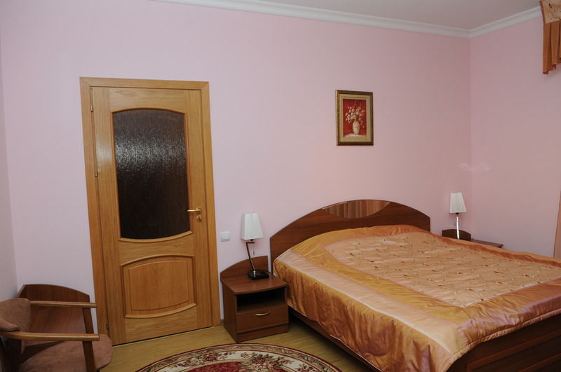Majami Hotel تشيسيناو المظهر الخارجي الصورة