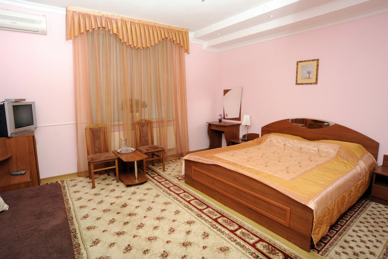 Majami Hotel تشيسيناو المظهر الخارجي الصورة