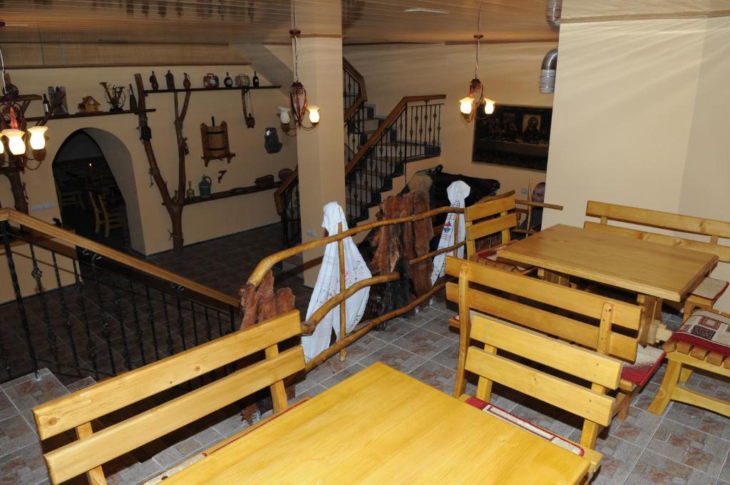 Majami Hotel تشيسيناو المطعم الصورة